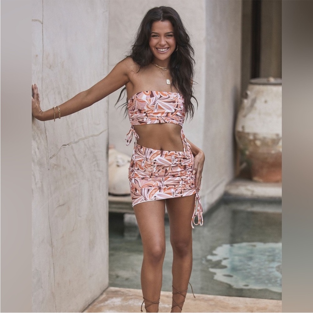 L*space Swim X Tessa Brooks Isla Skirt in Psychedelic Summer Small White Top Med
